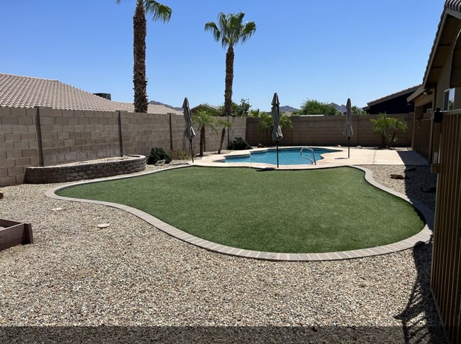 Building Photo - 11572 E 26th St