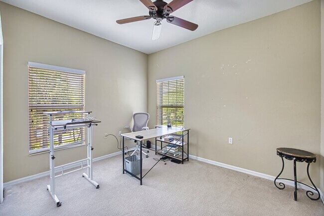 Foto del edificio - 3230 Cottonwood Bend