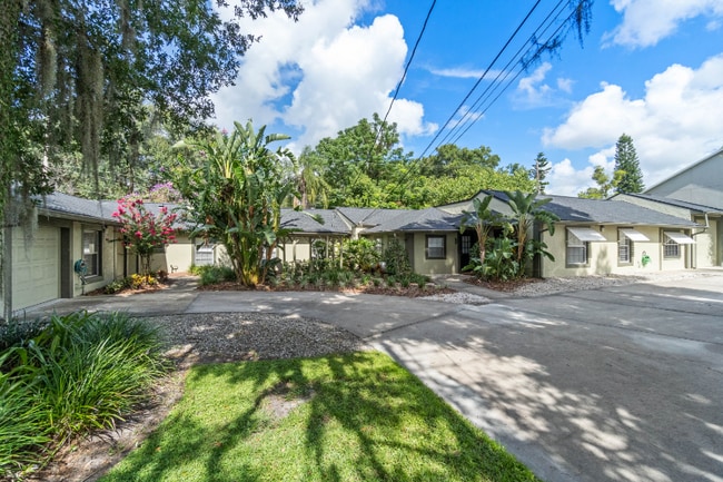 Photo - 2616 S Crystal Lake Dr House