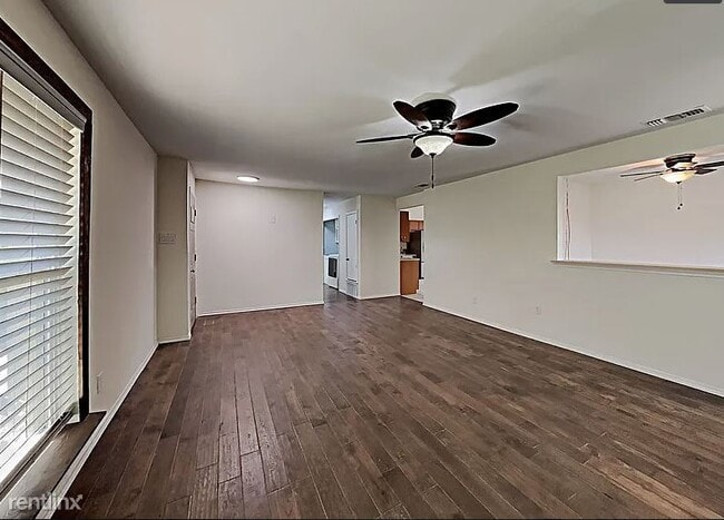 Building Photo - 4 br, 2 bath House - 761 Meadowlark Dr 761...