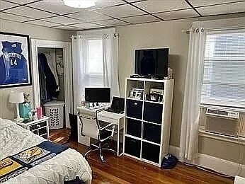Foto del edificio - 592 E 3rd St