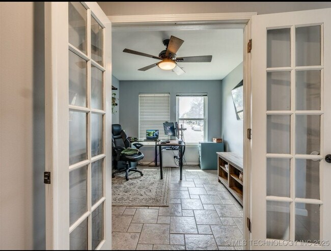 Foto del edificio - 7501 E 81st Pl
