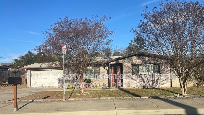 Foto principal - 1020 S Citrus Ave