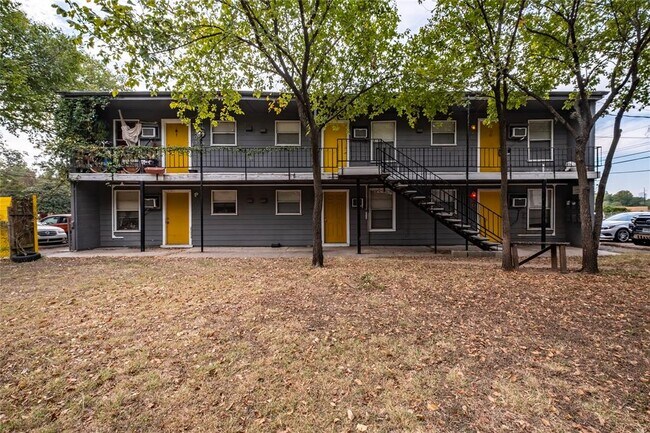 Foto del edificio - 901 Springdale Rd