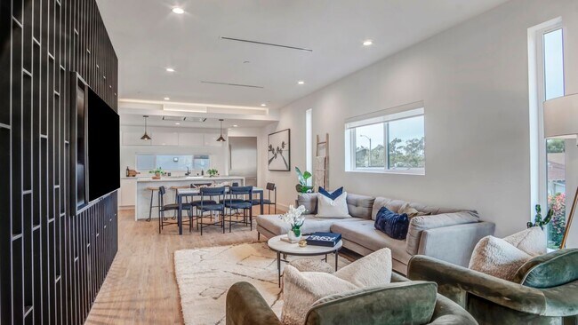 Foto del edificio - 3154 Curts Ave