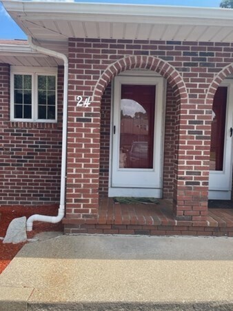 Primary Photo - 417 Brown St
