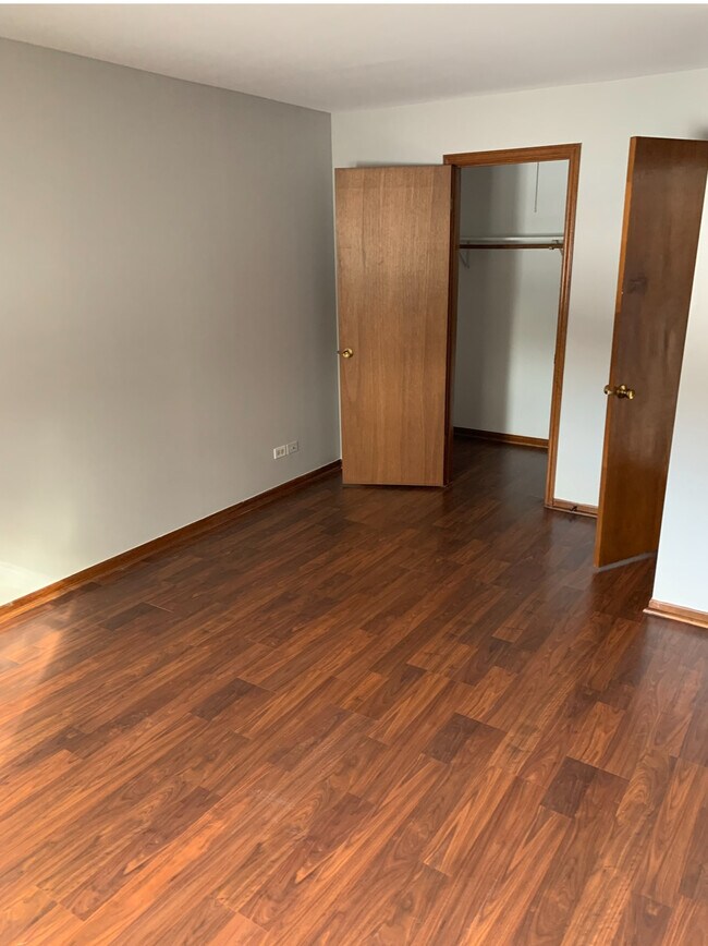 Building Photo - 1200 Whispering Hills Ct