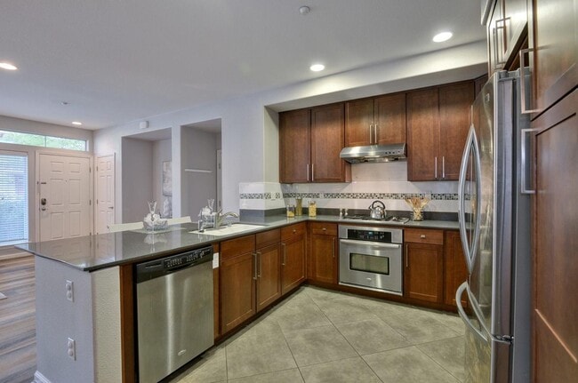 Photo - 919 Gaspar Vis House