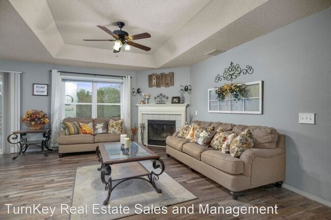 Building Photo - 4 br, 3 bath House - 3561  West Dylan Drive