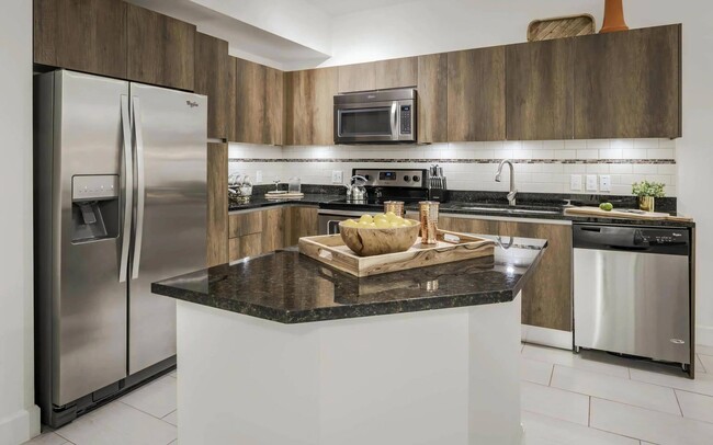 Large Kitchens with Plenty of Counter and Storage Space - The Manor at CityPlace