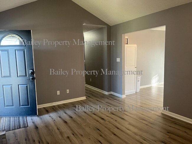 Photo - 319 Holly Marie Dr House