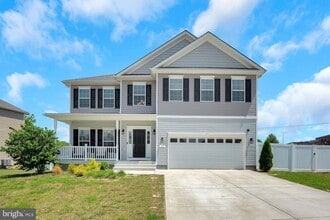 Building Photo - 14 Candleberry Dr