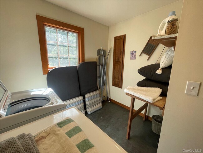 Foto del edificio - 106 Laurel Ln