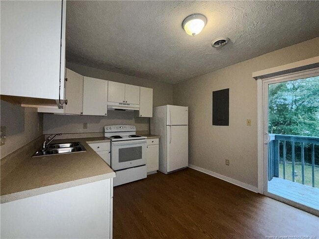 Building Photo - 2740 George Owen Rd