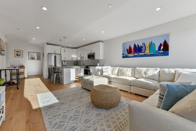 Foto del edificio - 420 W Broadway