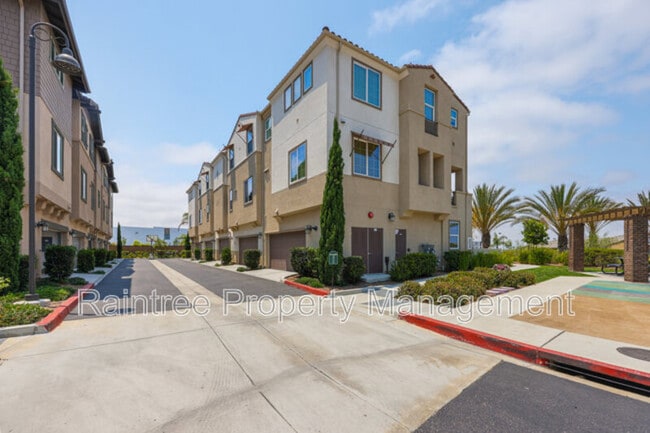 Building Photo - 1111 Via Lucero Via
