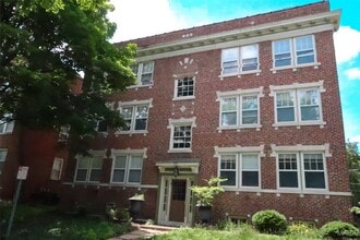 Building Photo - 757 Syracuse Ave