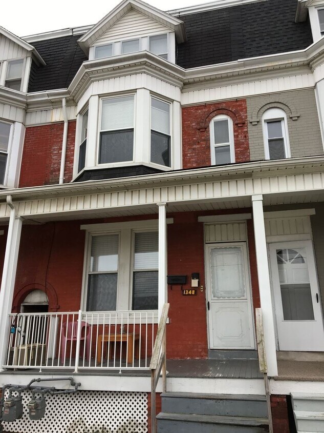 1348 W Market St, West York, PA 17404 Room for Rent in West York, PA