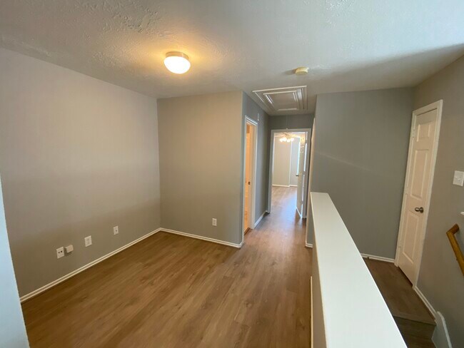 Building Photo - 17234 Oakwood Chase Dr