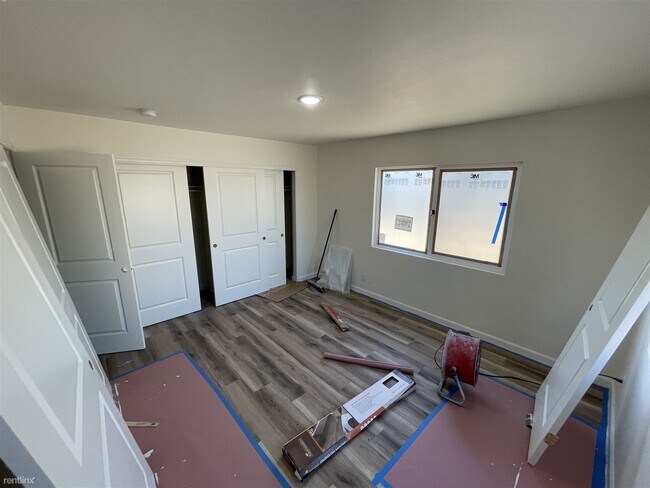 Building Photo - 3 br, 2 bath House - 2437 M Avenue