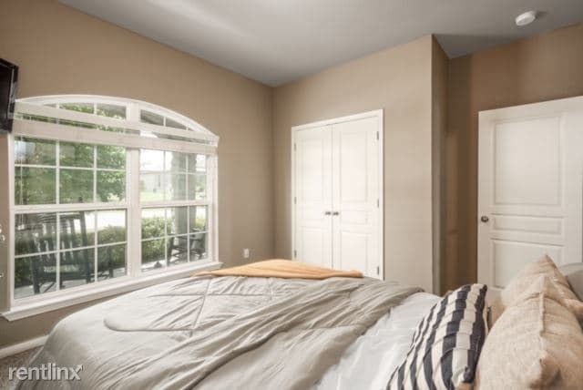 Building Photo - 4 br, 2 bath House - 502 Westchester Court