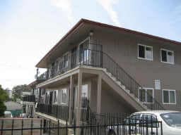 Building Photo - 4016-4024 Winona Ave