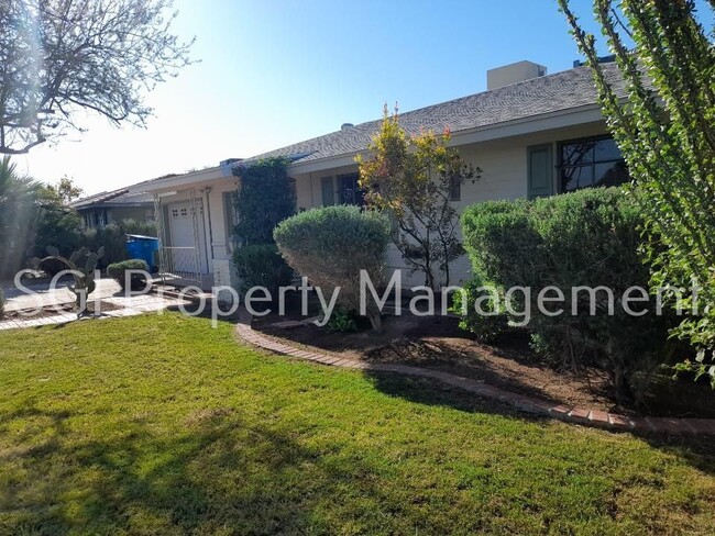 Foto del edificio - Cute 3 bedroom at 19th ave & Indian School