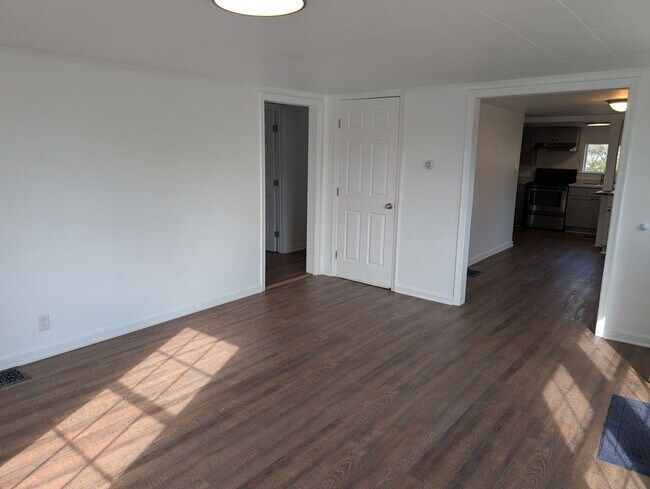 Foto del edificio - 3296 Williamson Rd