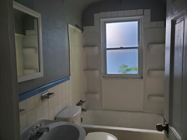 Foto del edificio - 7030 Beulah Ave
