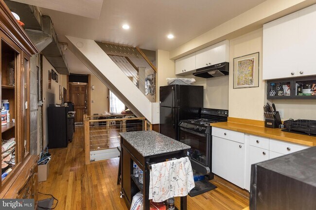 Foto del edificio - 2929 Miles Ave