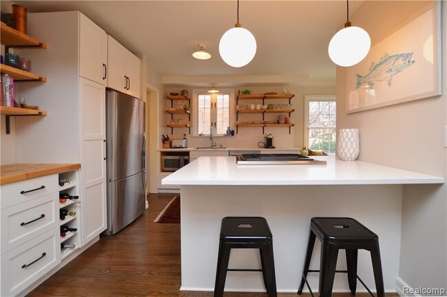 Building Photo - The Perfect Cozy 4 Bedroom Home in Birmingham