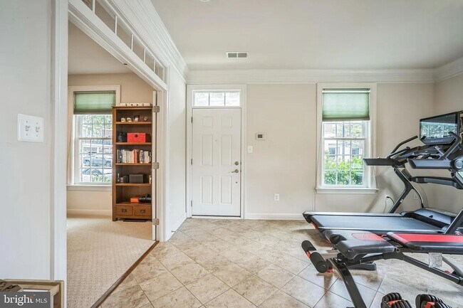 Foto del edificio - Spacious 4BR House in Gaithersburg