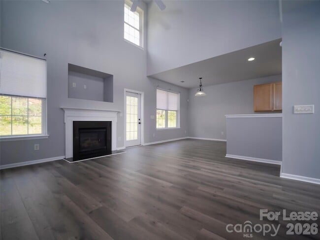 Building Photo - 1030 Boxelder Ln