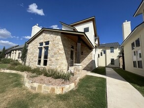 Building Photo - 1704 Gruene Vineyard Crossing