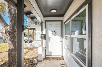 Building Photo - 408 Dawson Cir