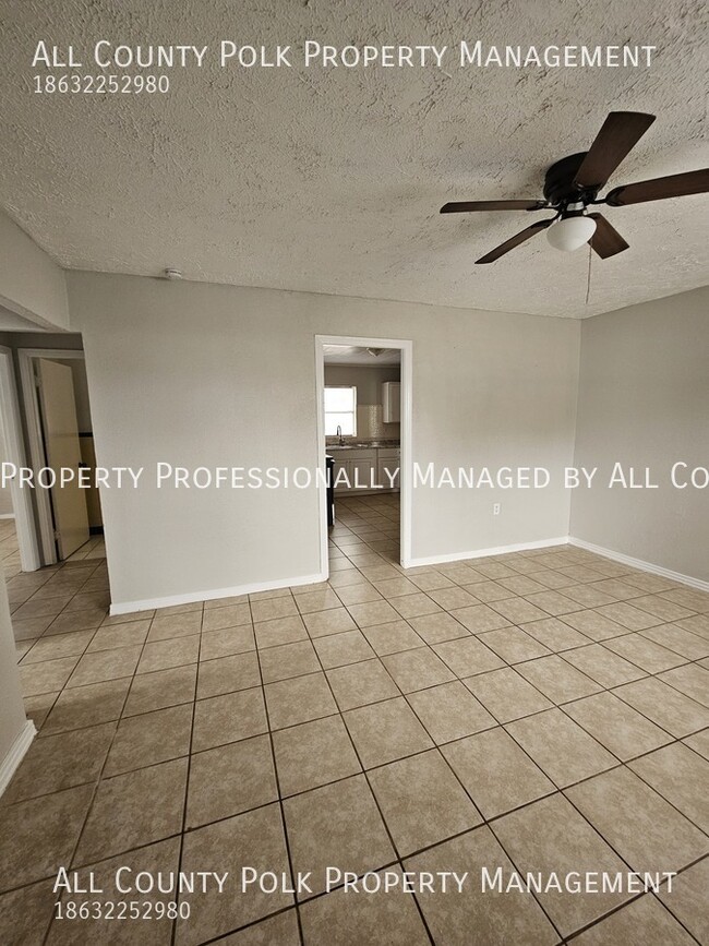 Foto del edificio - Awesome 3 Bedroom 2 Bath Lake Wales Home f...