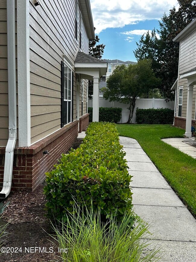 Building Photo - 4144 Crownwood Dr