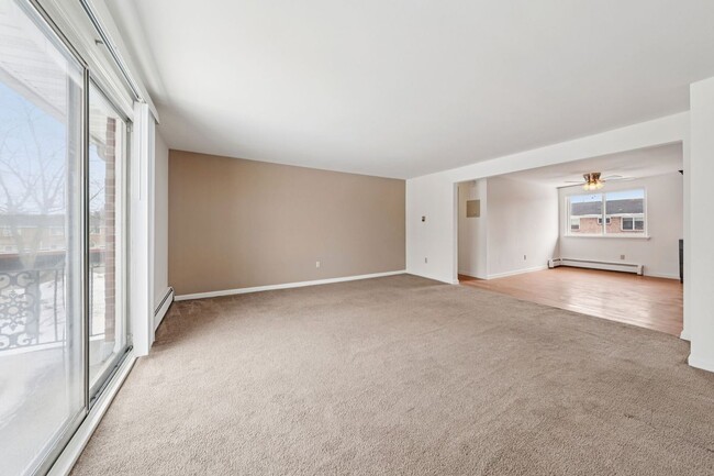 Building Photo - 29 Losson Garden Dr