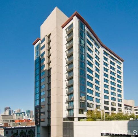 Primary Photo - 260 King St