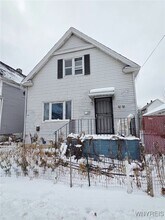 Building Photo - 64 Sweet Ave