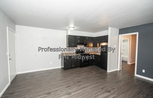 Foto del edificio - 2407 Saratoga Ave