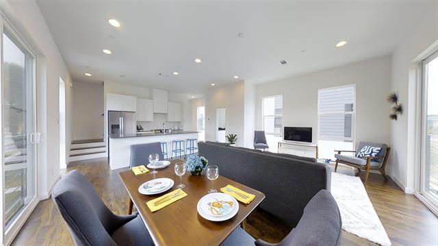 Building Photo - 4905 Live Oak St