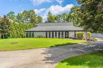 Building Photo - 60 Eldorado Ln