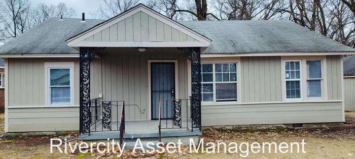 Foto principal - Gorgeous home is Frayser!!!!