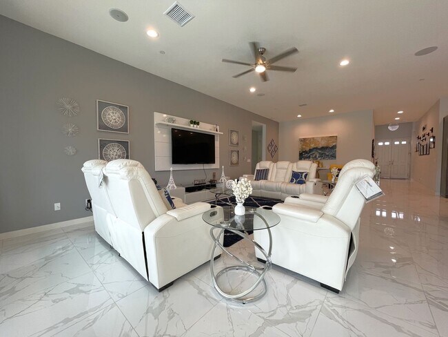 Building Photo - AVAILABLE NOW! GORGEOUS 4 Bed 3 Bath Home ...