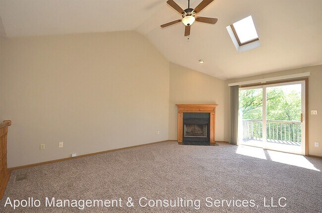 Building Photo - 2 br, 1.5 bath House - 2522 Bent Oak Court