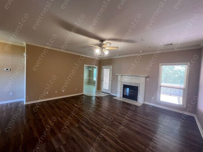 Building Photo - 93 Rosebud Cir