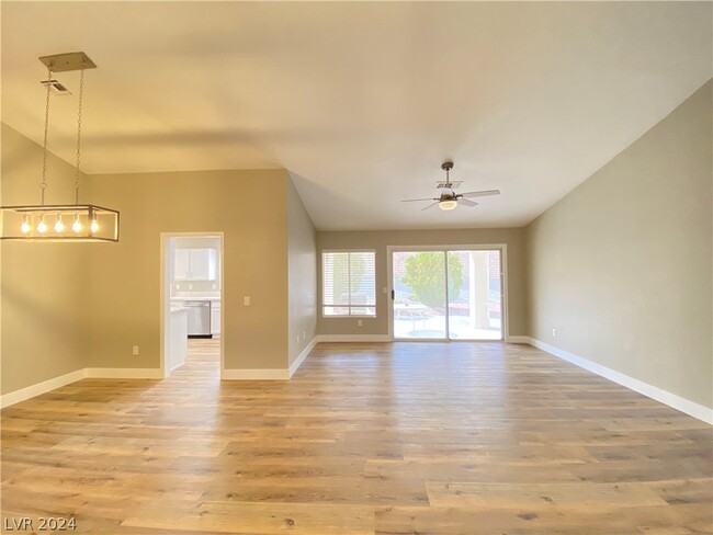 Building Photo - 3001 Hawksdale Dr
