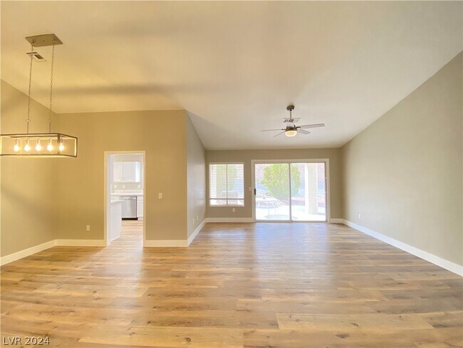 Foto del edificio - 3001 Hawksdale Dr