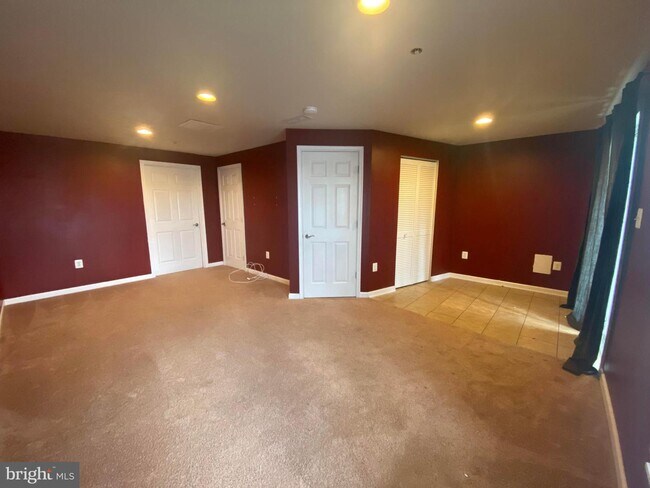 Building Photo - 636 Tantallon Ct